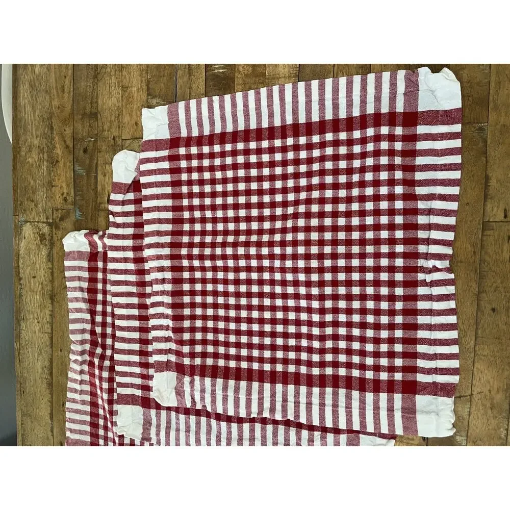 Sur La Table Red White Plaid 100% Cotton Napkins Set of 4 20 x 20